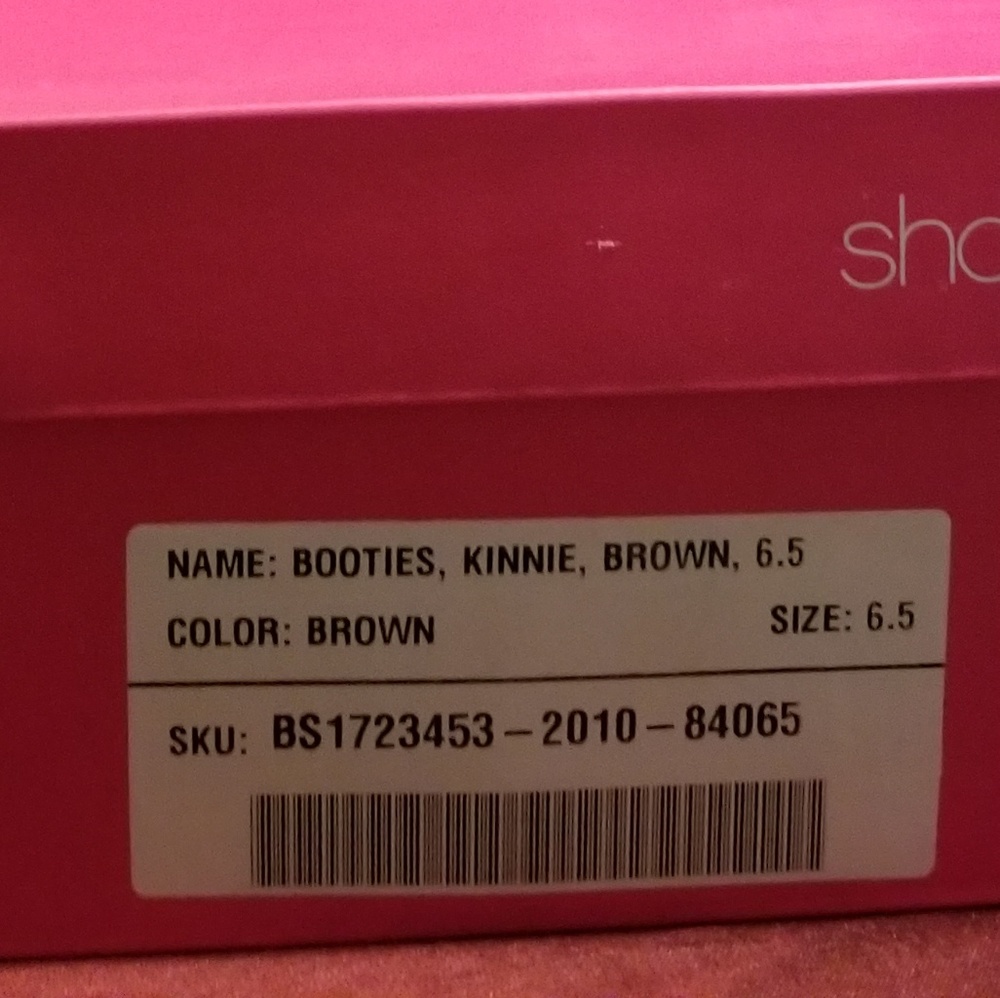 Boots - Picture 4 of 4